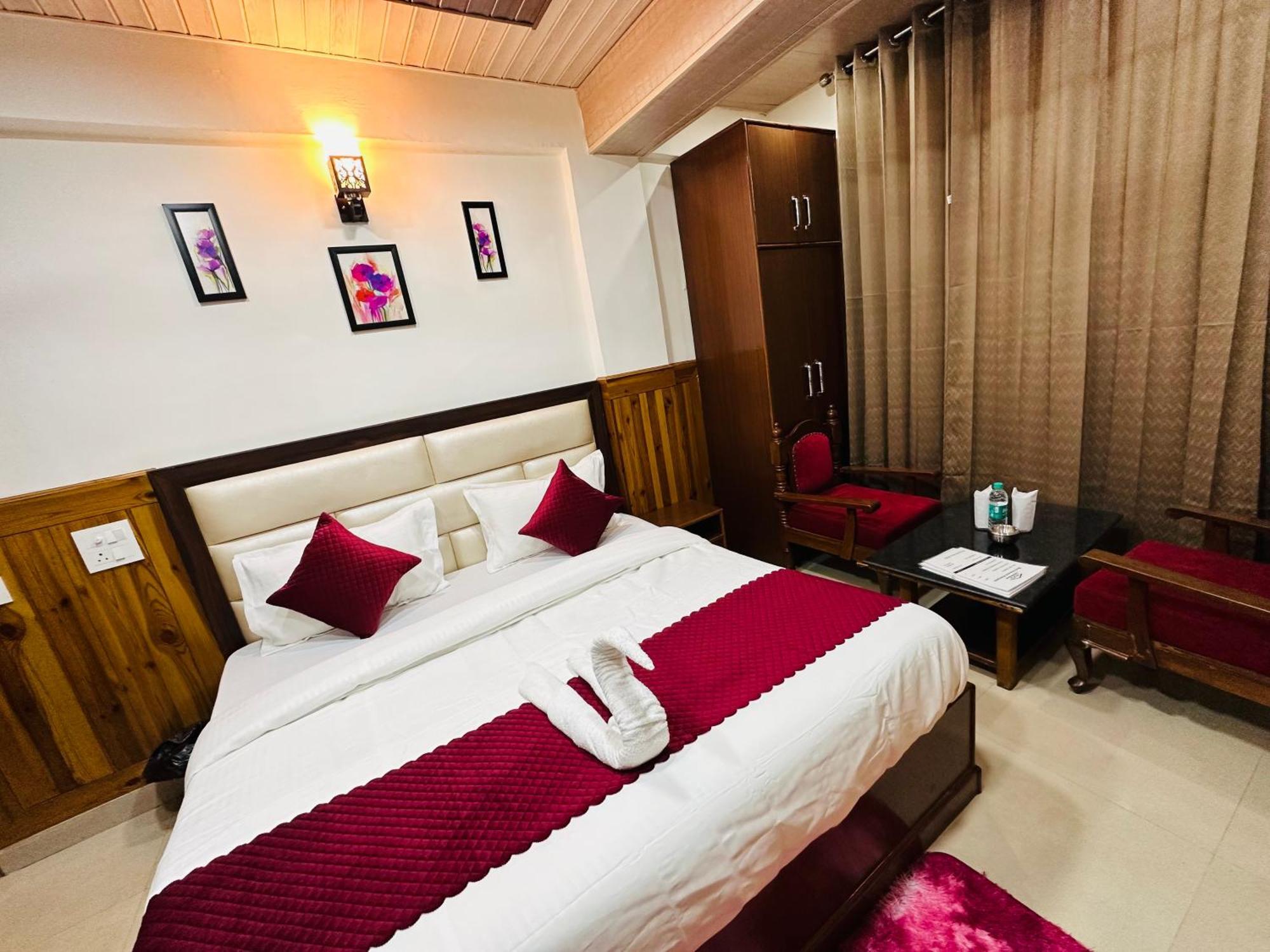 Hotel Avalanche Shimla Exterior photo