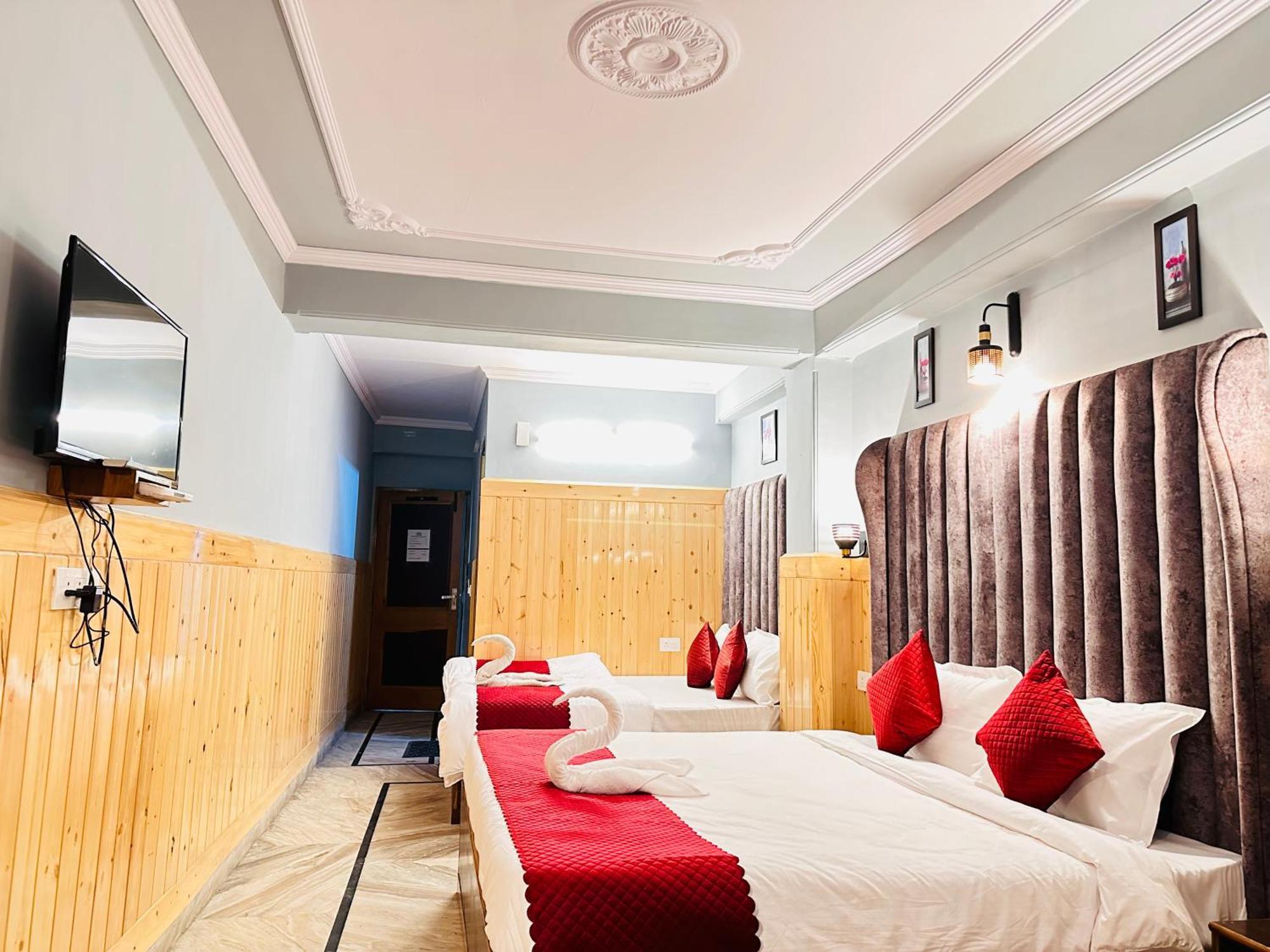 Hotel Avalanche Shimla Exterior photo