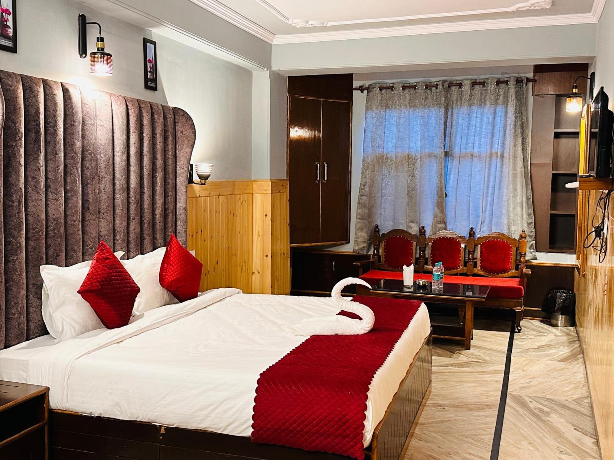 Hotel Avalanche Shimla Exterior photo